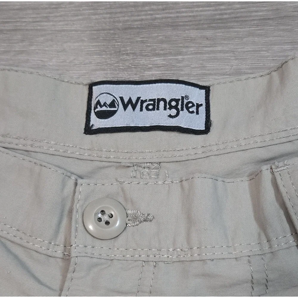 Wrangler ATG Shorts Mens 34 All Terrain Gear Cargo Outdoor Hiking Lot of 2